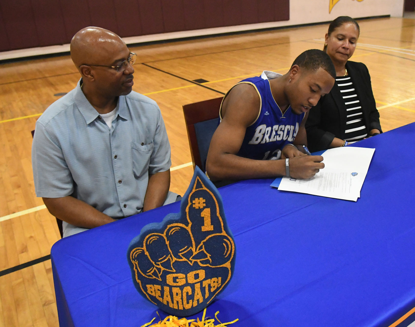 Penn transfers to Brescia